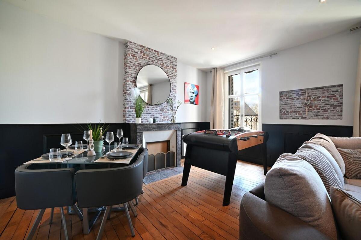 Le Collectionneur ~ Babyfoot ~ Centre-ville Apartment